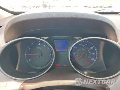Zdjęcie 9 z 13 samochodu: 2013 HYUNDAI TUCSON LIMITED VIN:KM8JUCAC2DU563676 - miniatura
