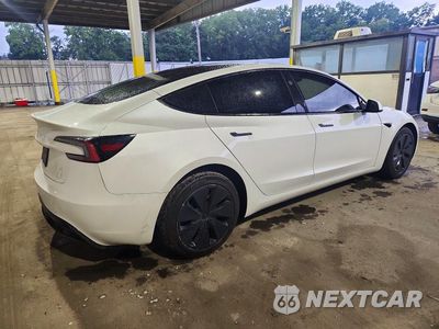 Piąte zdjęcie samochodu w środku: 2024 TESLA MODEL 3 VIN:5YJ3E1EA0RF785155 - miniatura