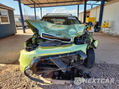 Piąte zdjęcie samochodu w środku: 2016 KIA SOUL + VIN:KNDJP3A58G7871354 - miniatura