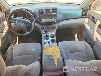 Zdjęcie 8 z 13 samochodu: 2011 TOYOTA HIGHLANDER BASE VIN:5TDZA3EH3BS010476 - miniatura