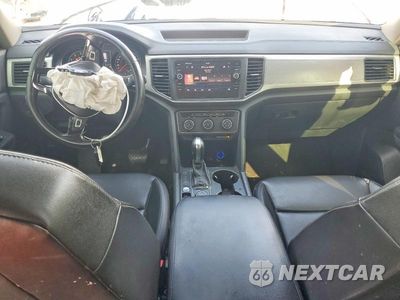 Zdjęcie 8 z 13 samochodu: 2018 VOLKSWAGEN ATLAS SE VIN:1V2KR2CA0JC508207 - miniatura