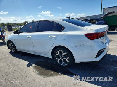 Drugie zdjęcie samochodu z przodu: 2021 KIA FORTE LXS VIN:3KPF24AD2ME266145 - miniatura