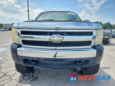 Piąte zdjęcie samochodu w środku: 2008 CHEVROLET SILVERADO K1500 VIN:2GCEK19J781212816 - miniatura