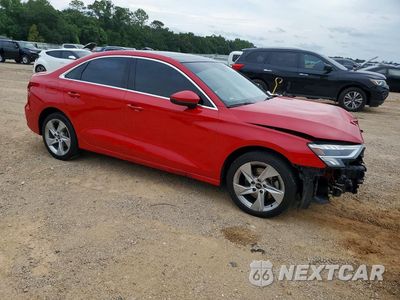 Czwarte zdjęcie samochodu z boku: 2023 AUDI A3 PREMIUM VIN:WAUAUDGY2PA073352 - miniatura