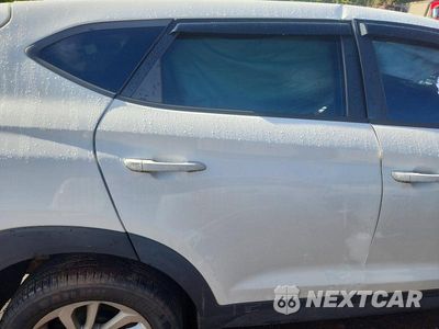 Zdjęcie 10 z 12 samochodu: 2016 HYUNDAI TUCSON SE VIN:KM8J23A46GU060719 - miniatura