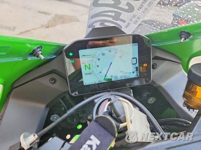 Zdjęcie 7 z 9 samochodu: 2026 KAWASAKI ZX1003 A VIN:JKBZXXA18TA001324 - miniatura