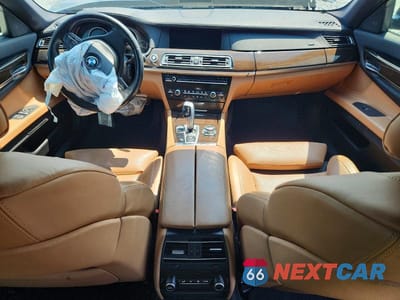 Zdjęcie 8 z 12 samochodu: 2011 BMW 750 LI VIN:WBAKB8C5XBCY66246 - miniatura