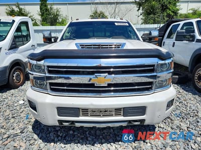 Piąte zdjęcie samochodu w środku: 2019 CHEVROLET SILVERADO K3500 HIGH COUNTRY VIN:1GC4KYEY0KF263596 - miniatura