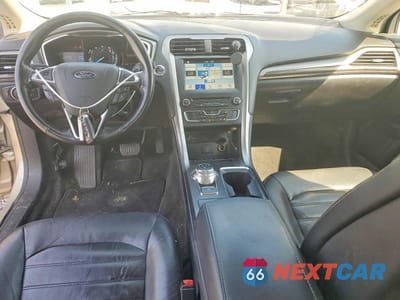 Zdjęcie 8 z 12 samochodu: 2017 FORD FUSION SE VIN:3FA6P0HD1HR353703 - miniatura