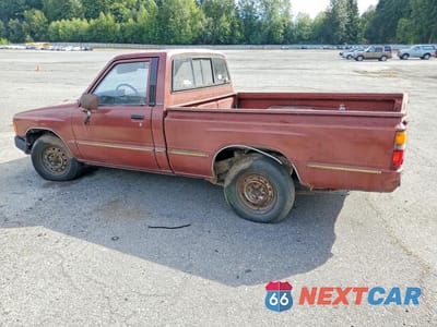 Drugie zdjęcie samochodu z przodu: 1985 TOYOTA PICKUP 1/2 TON RN50 VIN:JT4RN50R1F0050936 - miniatura