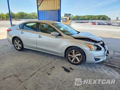 Czwarte zdjęcie samochodu z boku: 2015 NISSAN ALTIMA 2.5 SV VIN:1N4AL3AP1FC175332 - miniatura