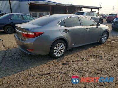 Trzecie zdjęcie samochodu z tyłu: 2013 LEXUS ES 300H VIN:JTHBW1GG3D2021885 - miniatura