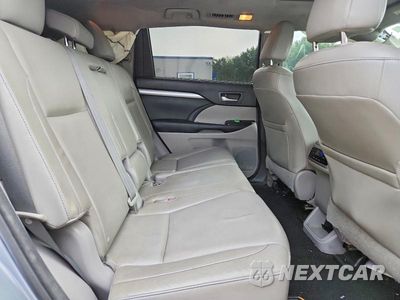 Zdjęcie 11 z 13 samochodu: 2015 TOYOTA HIGHLANDER XLE VIN:5TDJKRFH5FS095936 - miniatura