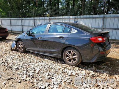 Drugie zdjęcie samochodu z przodu: 2017 CHEVROLET CRUZE LT VIN:1G1BE5SM2H7113032 - miniatura