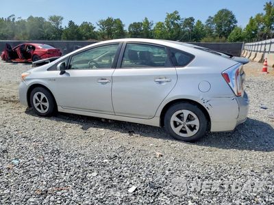 Drugie zdjęcie samochodu z przodu: 2015 TOYOTA PRIUS TWO VIN:JTDKN3DU3F0464045 - miniatura