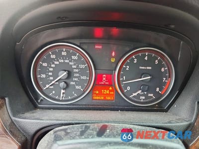 Zdjęcie 9 z 12 samochodu: 2011 BMW 335 I VIN:WBADX7C50BE242061 - miniatura