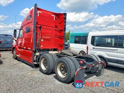 Drugie zdjęcie samochodu z przodu: 2022 VOLVO VNL SEMI TRUCK VIN:4V4NC9EH4NN284733 - miniatura