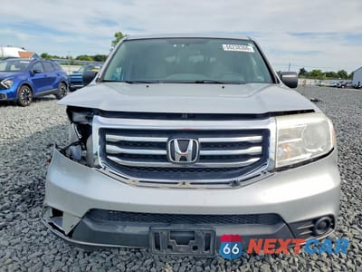 Piąte zdjęcie samochodu w środku: 2014 HONDA PILOT LX VIN:5FNYF4H24EB047376 - miniatura