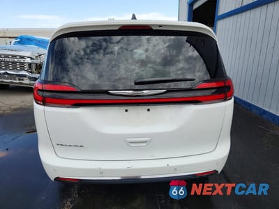 Zdjęcie 6 z 14 samochodu: 2025 CHRYSLER PACIFICA SELECT VIN:2C4RC1BG7SR612462 - miniatura