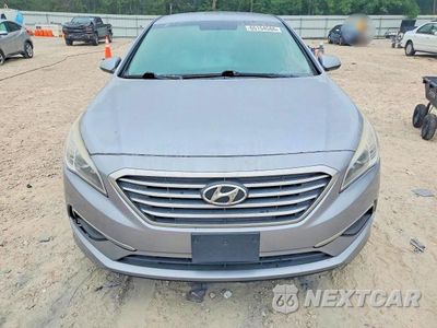 Piąte zdjęcie samochodu w środku: 2017 HYUNDAI SONATA SE VIN:5NPE24AF3HH554710 - miniatura