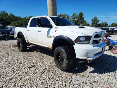 Czwarte zdjęcie samochodu z boku: 2014 RAM 1500 SPORT VIN:1C6RR7MT0ES324904 - miniatura