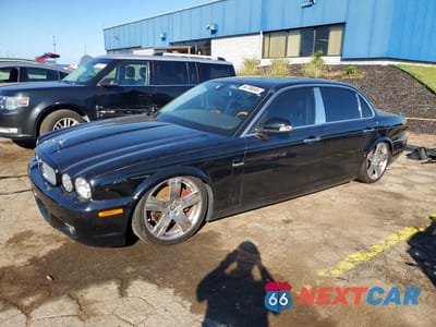 2009 JAGUAR XJ8 L SAJWA79B99SH31570 - główne zdjęcie licytacji z USA - miniatura