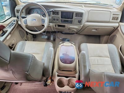 Zdjęcie 8 z 12 samochodu: 2004 FORD EXCURSION EDDIE BAUER VIN:1FMNU44P64EA15471 - miniatura