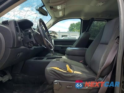 Zdjęcie 7 z 12 samochodu: 2013 CHEVROLET SILVERADO K1500 LT VIN:1GCRKSE71DZ388182 - miniatura