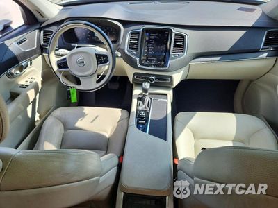 Zdjęcie 8 z 13 samochodu: 2020 VOLVO XC90 T5 MOMENTUM VIN:YV4102PK6L1555859 - miniatura