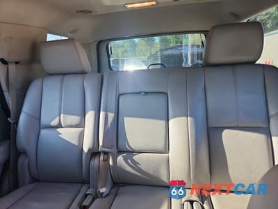 Zdjęcie 10 z 13 samochodu: 2011 CHEVROLET TAHOE C1500 LT VIN:1GNSCBE05BR270285 - miniatura