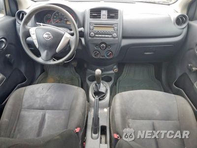 Zdjęcie 8 z 12 samochodu: 2018 NISSAN VERSA S VIN:3N1CN7AP6JL839516 - miniatura