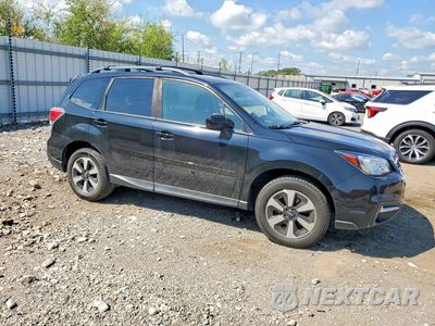Czwarte zdjęcie samochodu z boku: 2017 SUBARU FORESTER 2.5I PREMIUM VIN:JF2SJAEC6HH479568 - miniatura