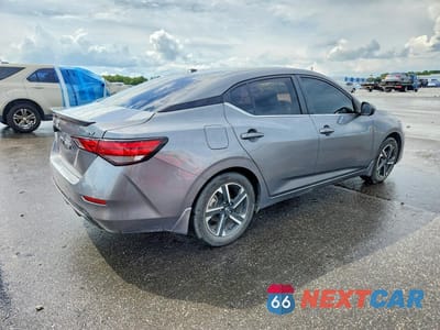 Trzecie zdjęcie samochodu z tyłu: 2024 NISSAN SENTRA SV VIN:3N1AB8CVXRY230204 - miniatura