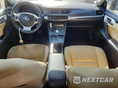 Zdjęcie 8 z 12 samochodu: 2011 LEXUS CT 200 VIN:JTHKD5BH6B2008297 - miniatura