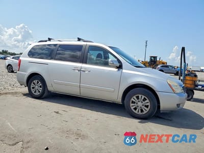 Czwarte zdjęcie samochodu z boku: 2012 KIA SEDONA LX VIN:KNDMG4C75C6445445 - miniatura