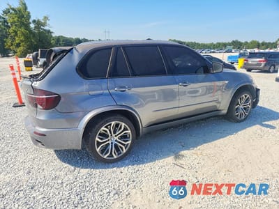 Trzecie zdjęcie samochodu z tyłu: 2012 BMW X5 XDRIVE50I VIN:5UXZV8C52CL425610 - miniatura