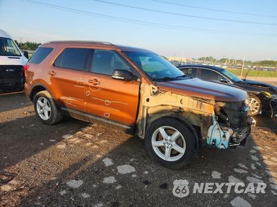 Czwarte zdjęcie samochodu z boku: 2017 FORD EXPLORER XLT VIN:1FM5K8DH7HGA15303 - miniatura