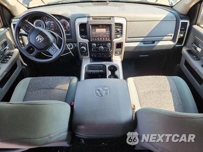Zdjęcie 8 z 13 samochodu: 2016 RAM 1500 SLT VIN:1C6RR7TT7GS275981 - miniatura