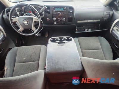 Zdjęcie 8 z 12 samochodu: 2007 CHEVROLET SILVERADO K1500 VIN:2GCEK19C271720059 - miniatura