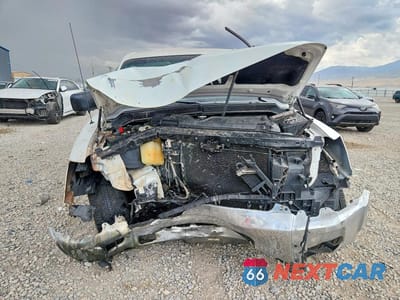 Piąte zdjęcie samochodu w środku: 2015 NISSAN TITAN SV VIN:1N6AA0CC0FN503947 - miniatura