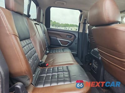 Zdjęcie 10 z 12 samochodu: 2016 NISSAN TITAN XD PLATINUM RESERVE VIN:1N6BA1F4XGN515734 - miniatura
