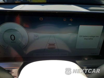 Zdjęcie 9 z 12 samochodu: 2024 GENESIS GV60 PERFORMANCE VIN:KMUKEDSB7RU020555 - miniatura