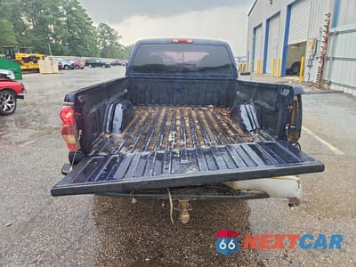 Zdjęcie 6 z 13 samochodu: 2005 CHEVROLET SILVERADO K1500 VIN:1GCEK19V25E123622 - miniatura