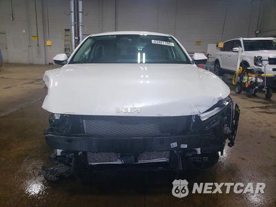 Piąte zdjęcie samochodu w środku: 2025 KIA K4 EX VIN:3KPFU4DE9SE182500 - miniatura