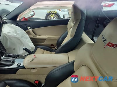 Zdjęcie 10 z 12 samochodu: 2013 CHEVROLET CORVETTE VIN:1G1YG2DW6D5101862 - miniatura