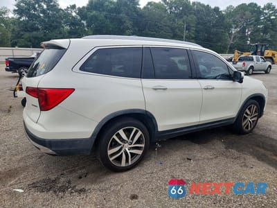 Trzecie zdjęcie samochodu z tyłu: 2016 HONDA PILOT TOURING VIN:5FNYF5H95GB041186 - miniatura