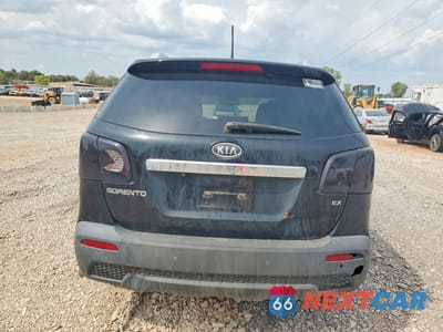 Zdjęcie 6 z 13 samochodu: 2011 KIA SORENTO BASE VIN:5XYKU3A14BG029875 - miniatura