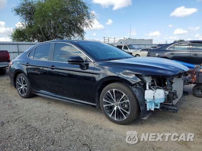 Czwarte zdjęcie samochodu z boku: 2020 TOYOTA CAMRY SE VIN:4T1G11AK5LU959565 - miniatura