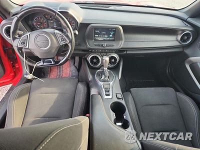 Zdjęcie 8 z 12 samochodu: 2018 CHEVROLET CAMARO LT VIN:1G1FB1RS0J0115609 - miniatura