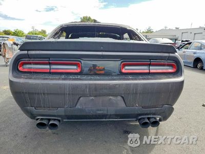 Zdjęcie 6 z 11 samochodu: 2016 DODGE CHALLENGER SRT HELLCAT VIN:2C3CDZC94GH236208 - miniatura